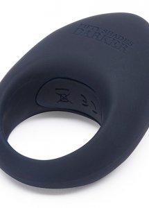 Sexshop - Fifty Shades of Grey Darker Release Together Love Ring  - Pierścień erekcyjny z wibracjami - online