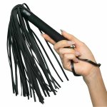 CalExotics Nocturnal Flogger czarny – model z miękkimi frędzlami, skóra syntetyczna
