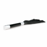 Ouch! Flogger z metalowym uchwytem – czarny bat, miękkie paski, elegancki design