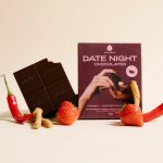 The Oh Collective Date Night Chocolates 50g – czekoladki z macą i żeń-szeniem, gra i playlista