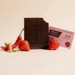 The Oh Collective Date Night Chocolates 50g – czekoladki z macą i żeń-szeniem, gra i playlista