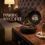 Rosy Gold C-Shape Black – bezprzewodowy masażer anatomiczny, etui ładowania z lusterkiem