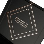 Rosy Gold Model Black – dyskretny system noszony, silikonowy, etui ładowania z lustrzaną pokrywą