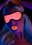 TABOOM Glow In The Dark Blindfold opaska na oczy świecąca, wegańska skóra, regulowana
