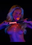 TABOOM Glow In The Dark Whip bat świecący w ciemności, wegańska skóra, ergonomiczny uchwyt