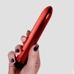 Crushious Classic Vibe Red Smukły Model Wibracyjny 17,5 cm z Regulacją Intensywności