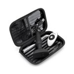 b-Vibe Trio Plug Black – model z 3 silnikami, pilotem i silikonową powierzchnią, średni